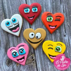 💖 Galletas Decoradas Súper Corazón: Corazones Felices de Colores 