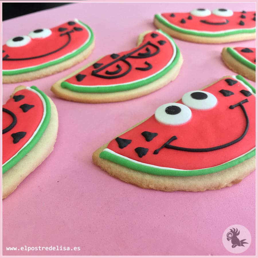 Galletas decoradas de sandía. Galletas de mantequilla con royal icing